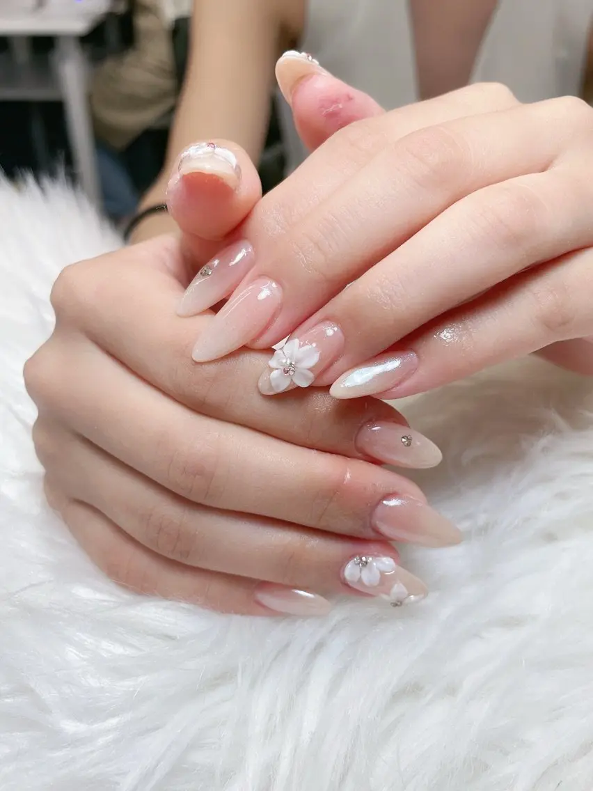 BT HEAVEN  NAILの内観・外観1