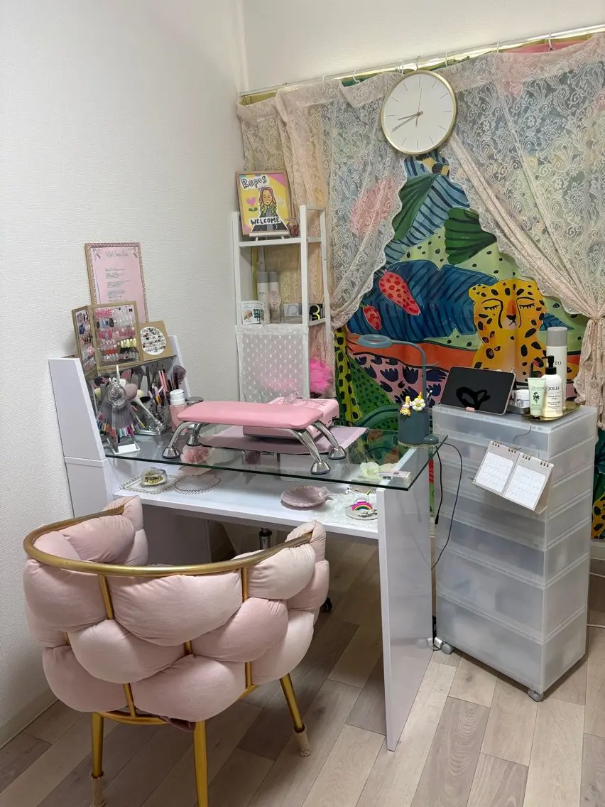 Nail Salon Reposの内観・外観1