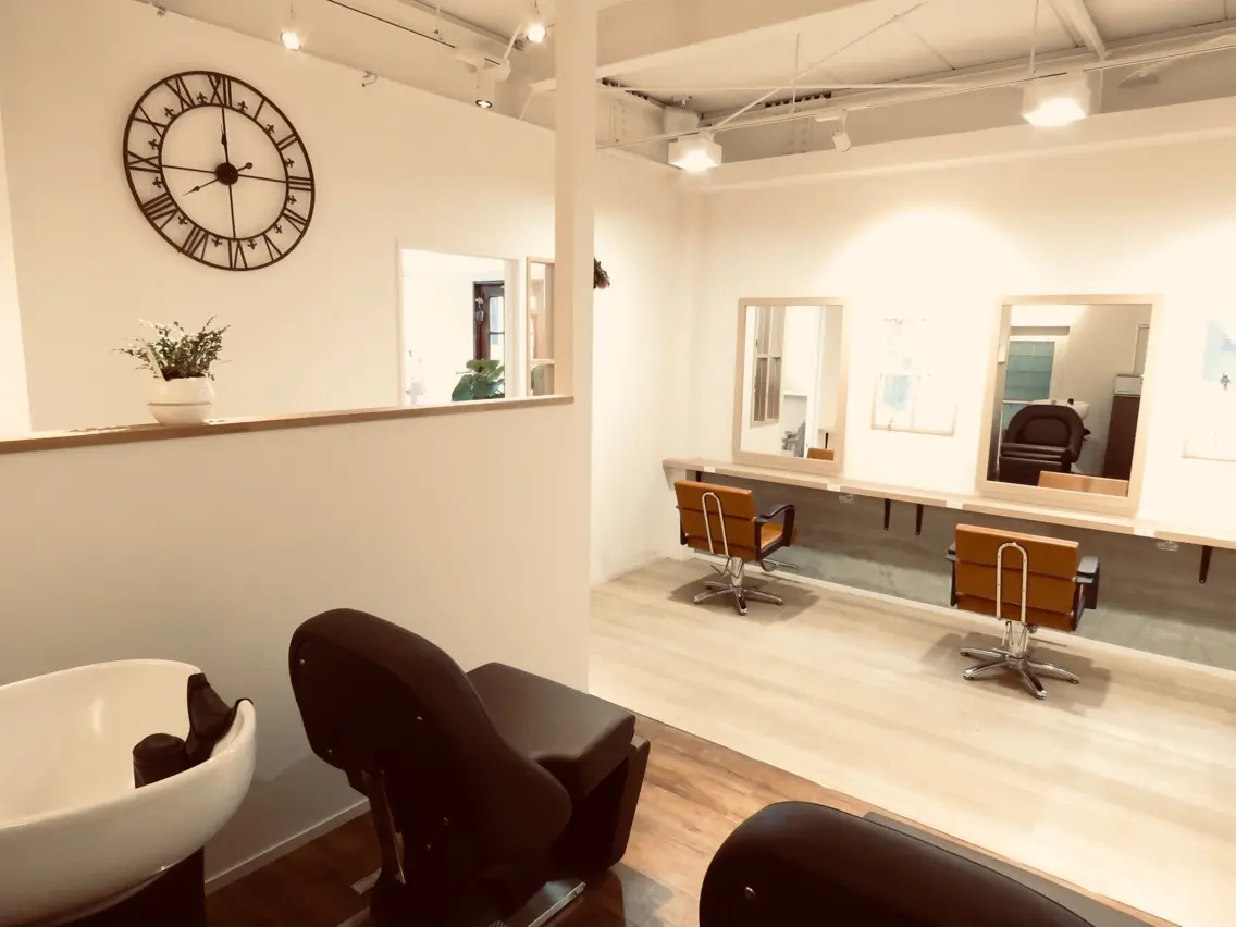 hair&spa Palm 与野店の内観・外観3