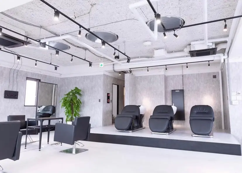 TIDEHAIR 高槻店の内観・外観3