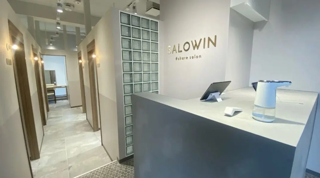SALOWIN栄3丁目店の内観・外観1