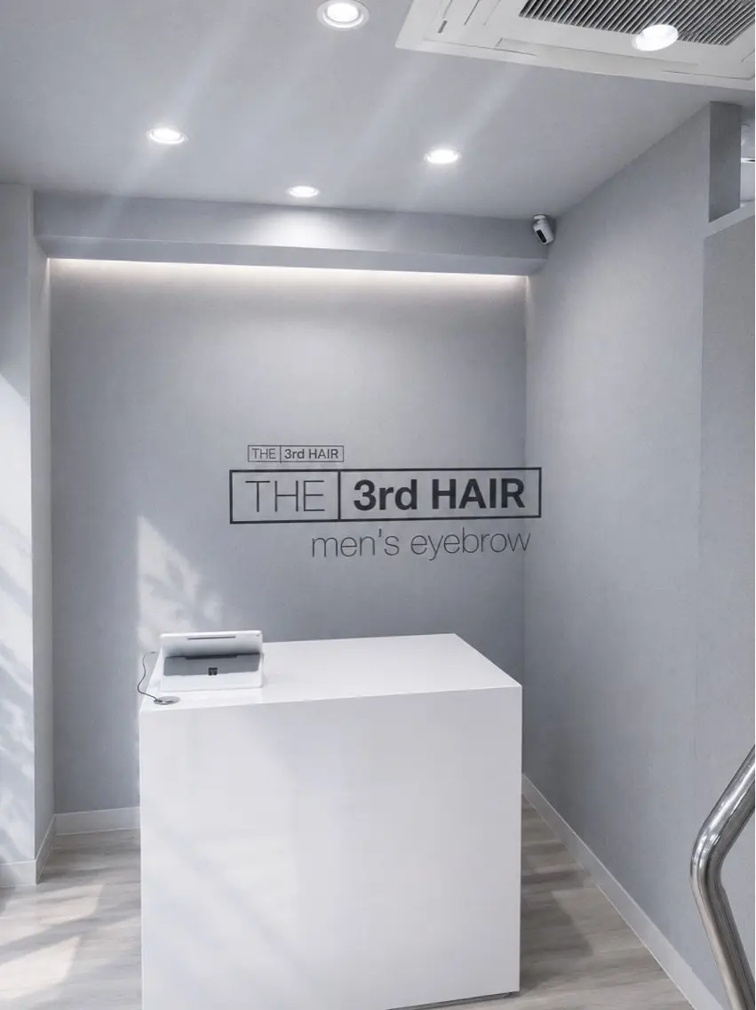 メンズ眉毛サロン THE 3rd HAIR メンズアイブロウ市川店の内観・外観2