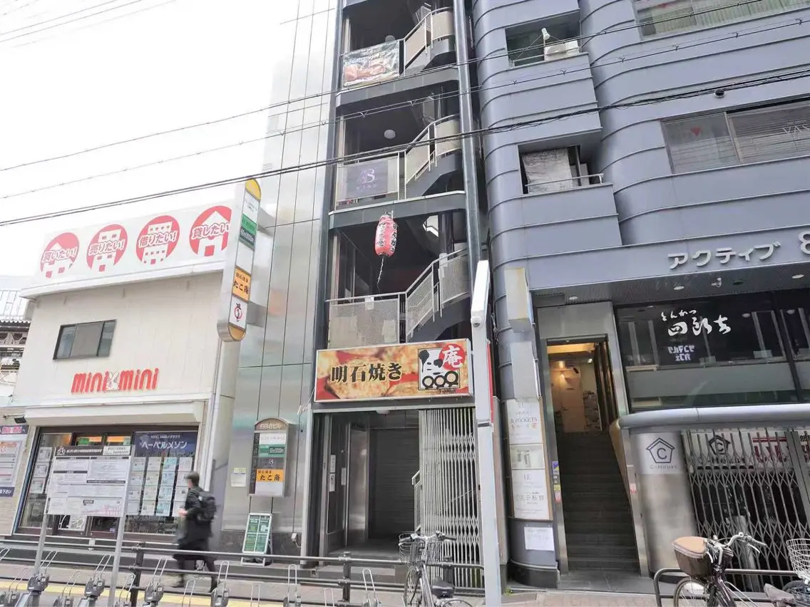 good hand神戸三宮　マッサージの内観・外観2