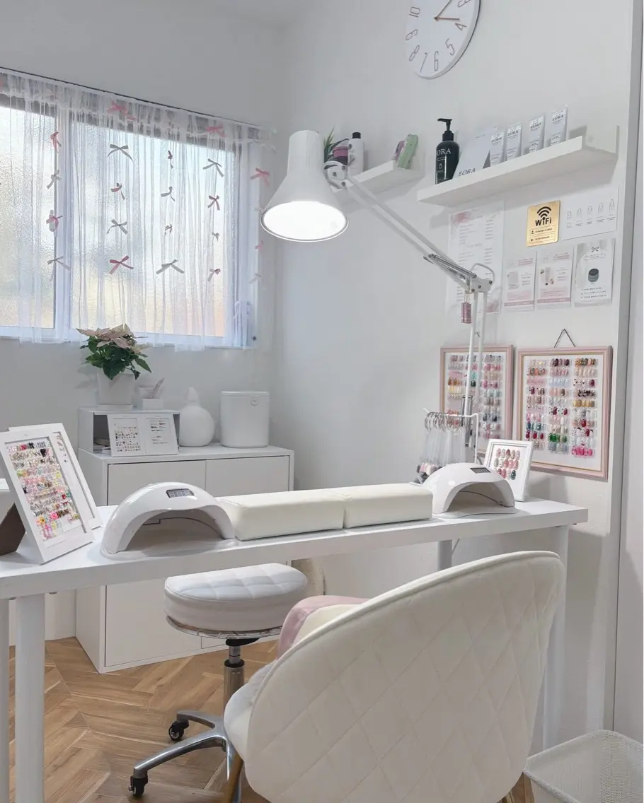 BLISS NAILの内観・外観1