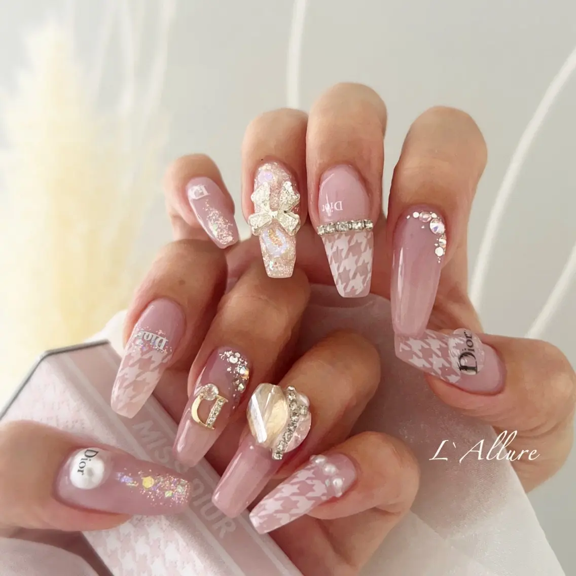 Nail Salon L’Allureの内観・外観2