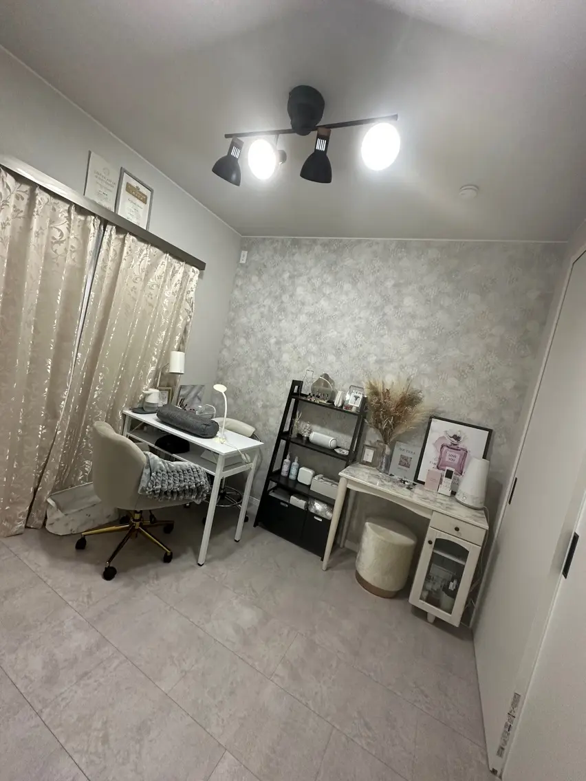 nail salon  amourの内観・外観2