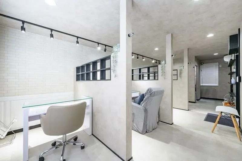 Salon Aina北千住の内観・外観1