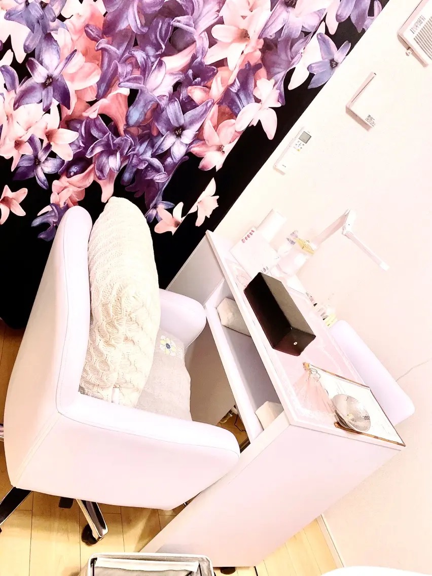 nail salon Luanaの内観・外観1