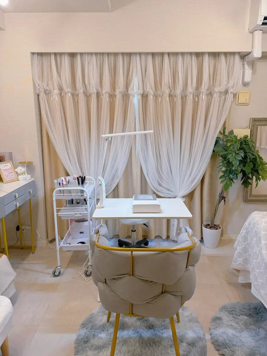 private nail salon  sereinの内観・外観1