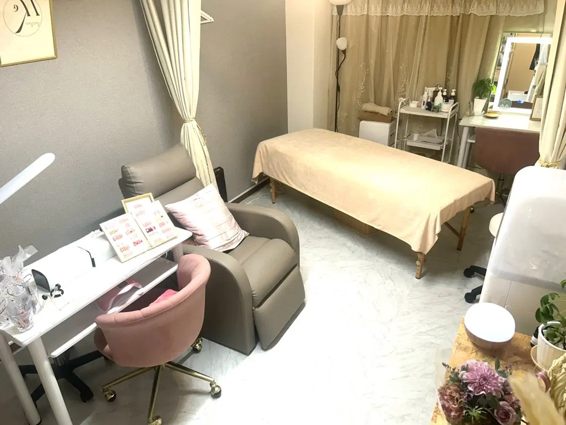 小顔コルギ&リンパマッサージサロン　miyongの内観・外観2