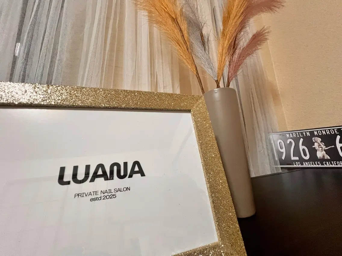 nail salon LUANAの内観・外観1