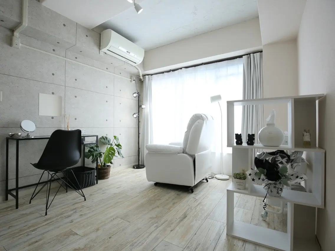 eyelashsalon reguru（りぐる）の内観・外観1