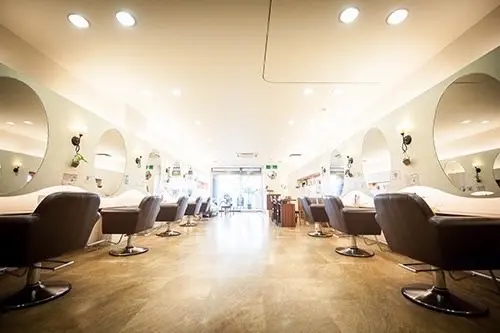 hair make  POLISH小倉店の内観・外観1
