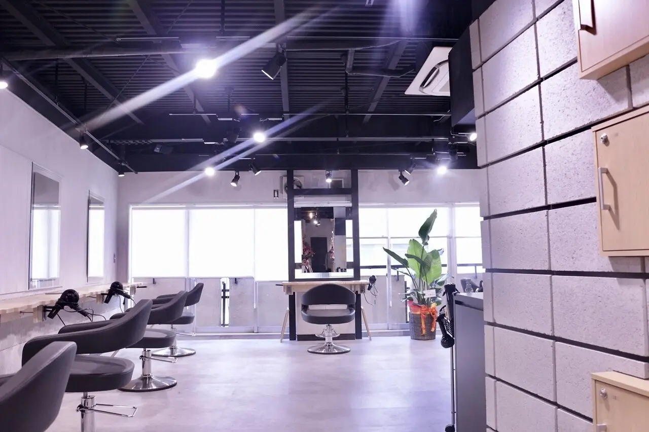 shinka 髪質改善　縮毛矯正の内観・外観1