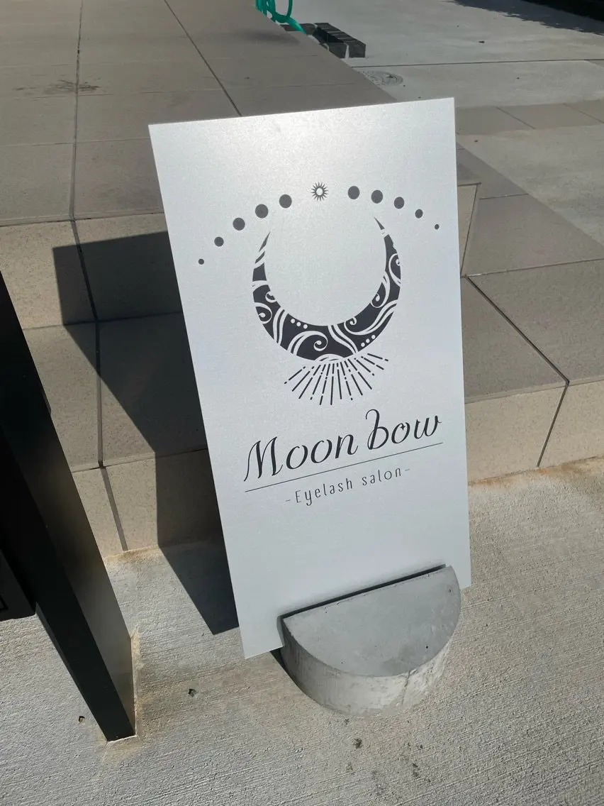 Eyelash salon Moonbowの内観・外観2