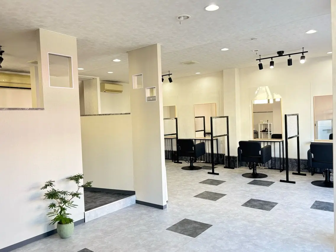 SUGAMI白髪ぼかしと髪質改善の専門店の内観・外観3