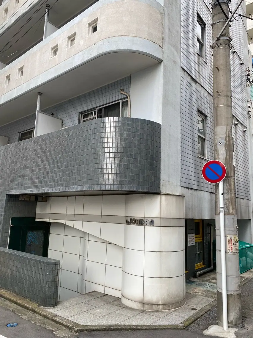 Re nailの内観・外観2
