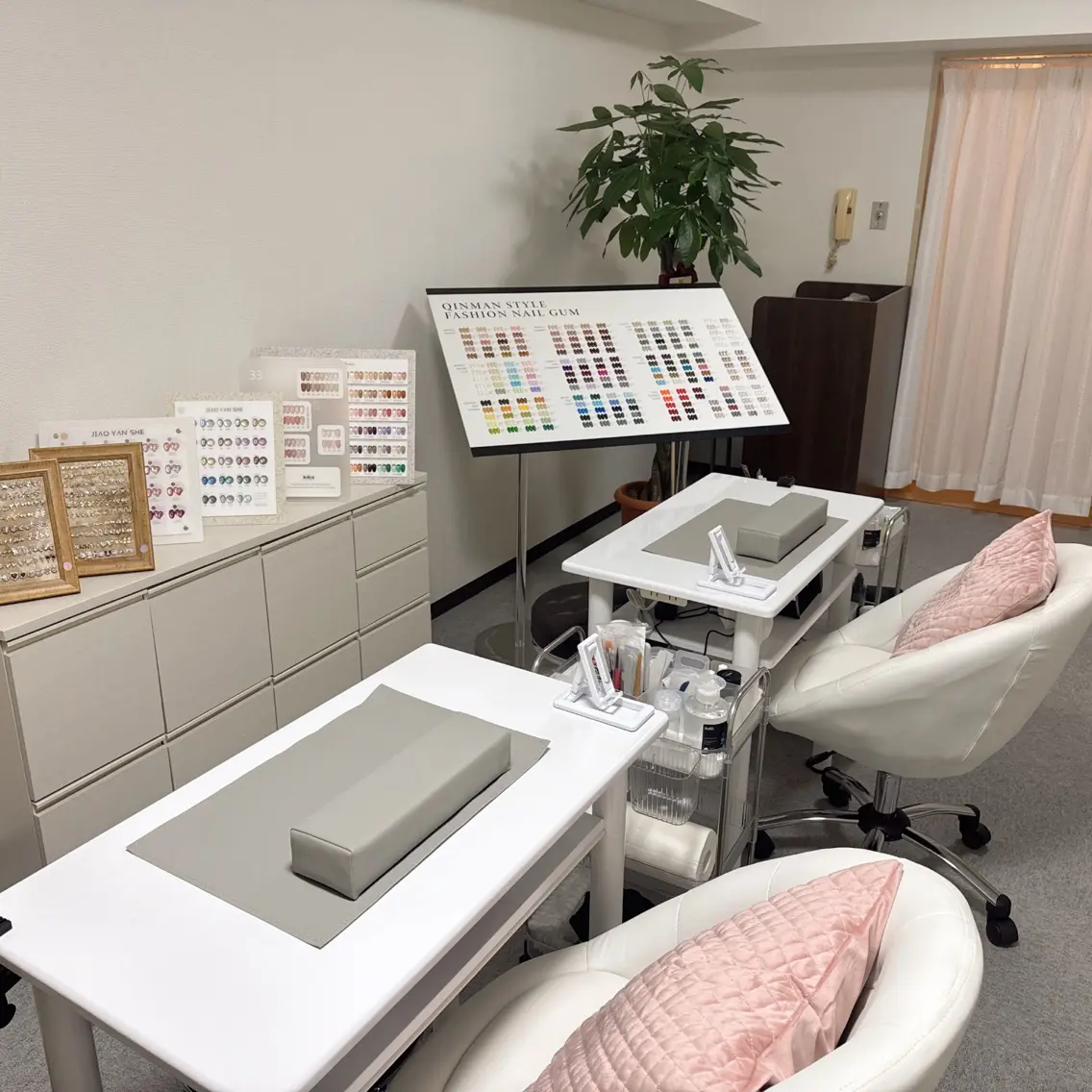 Shiori Nailsalonの内観・外観1
