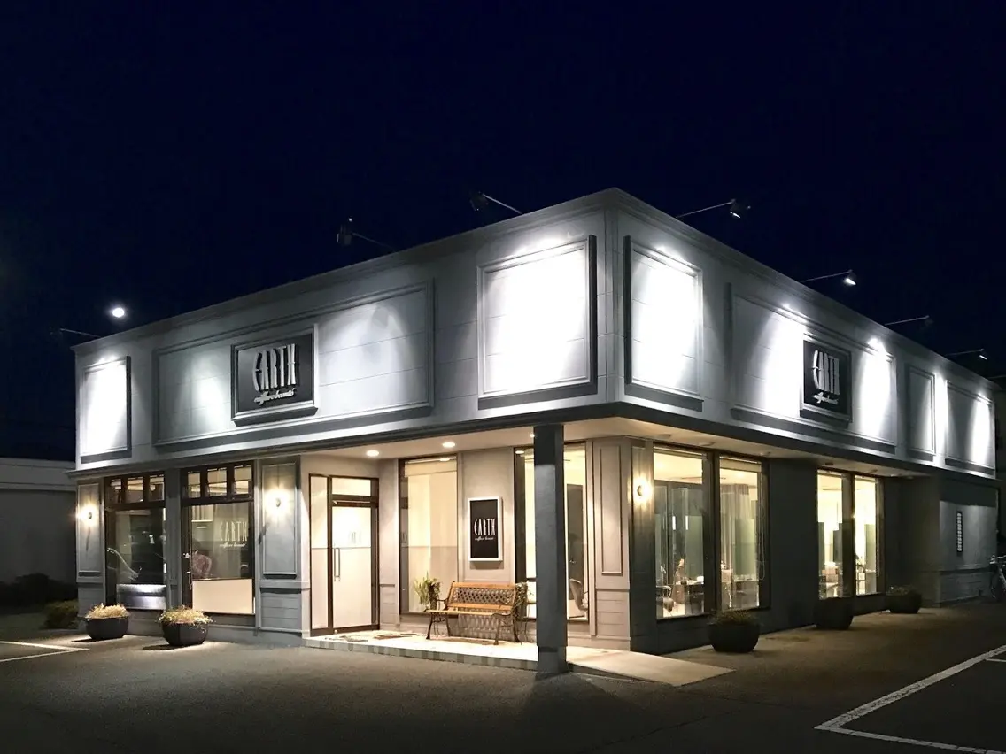 Earth coiffure beaute長野稲田店の内観・外観3