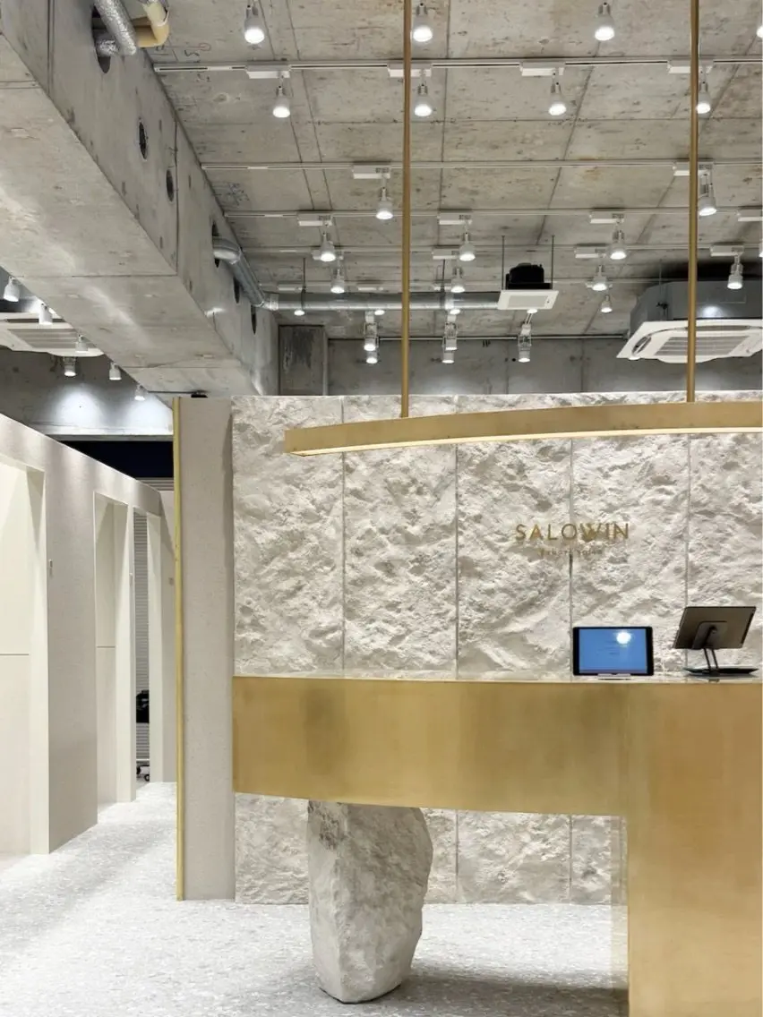 SALOWIN銀座一丁目店の内観・外観1