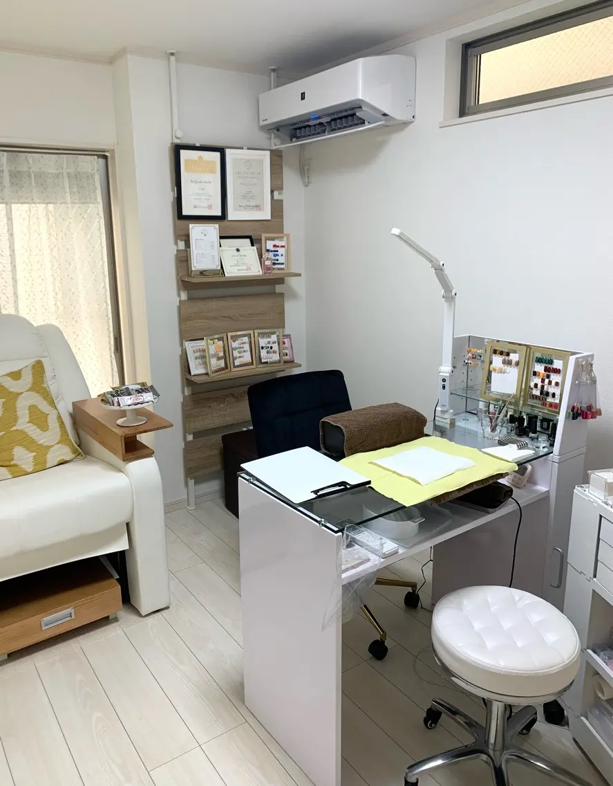 hana nail. salonの内観・外観1