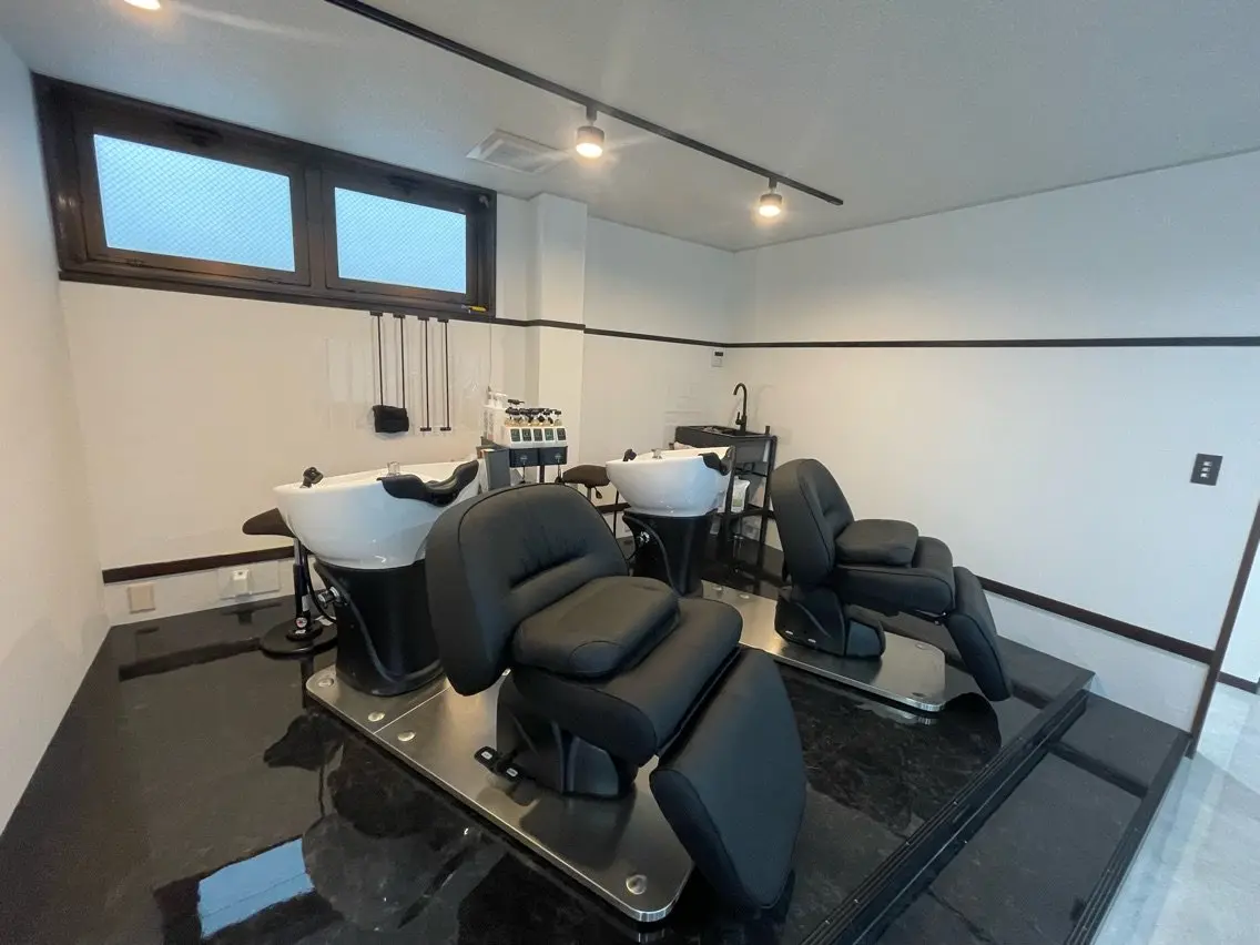 hair studio PEACEの内観・外観3