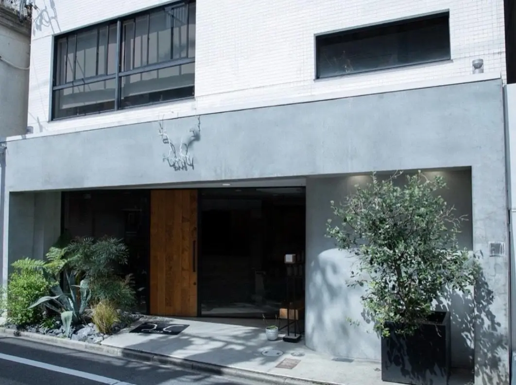 OM'sの内観・外観1