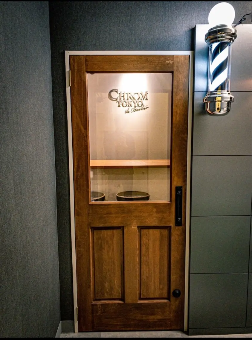 CHROM TOKYO the  Barber 新宿店の内観・外観1