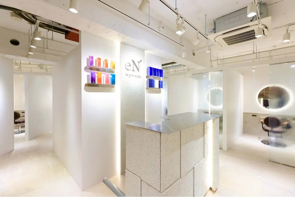 eN°   by youres hair 飯田橋店の内観・外観1