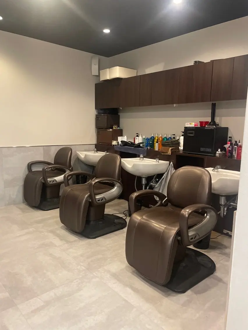 hair and spa irisの内観・外観2