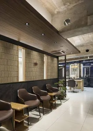 ZENKO青山店の内観・外観1