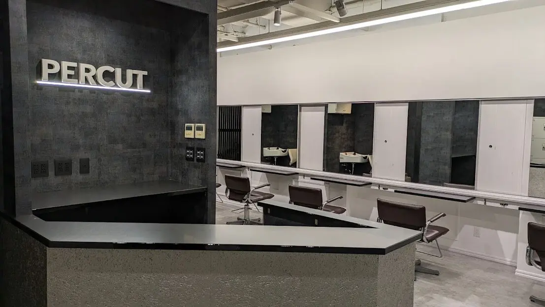MEN'S HAIR PERCUT天王寺店の内観・外観1