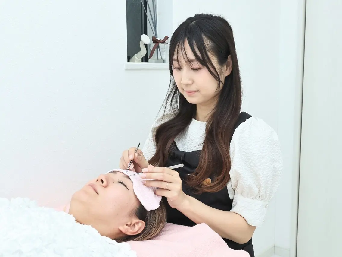 eyelash salon Whiteの内観・外観3