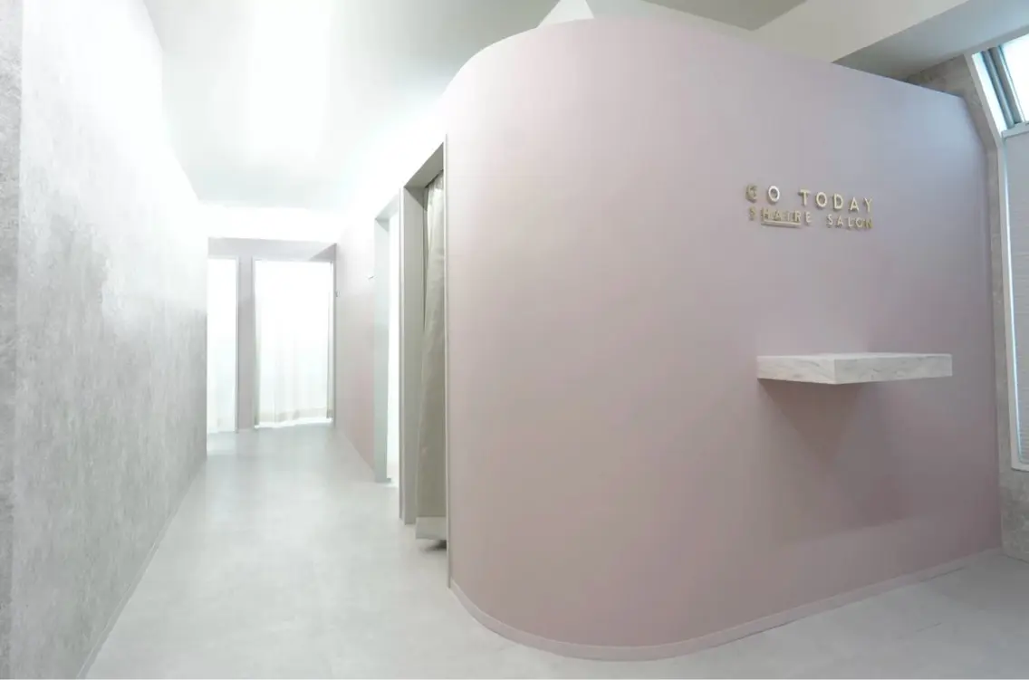 GO TODAY SHAiRE SALON 銀座Blink店の内観・外観1