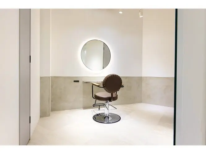 eN°   by youres hair 飯田橋店の内観・外観2