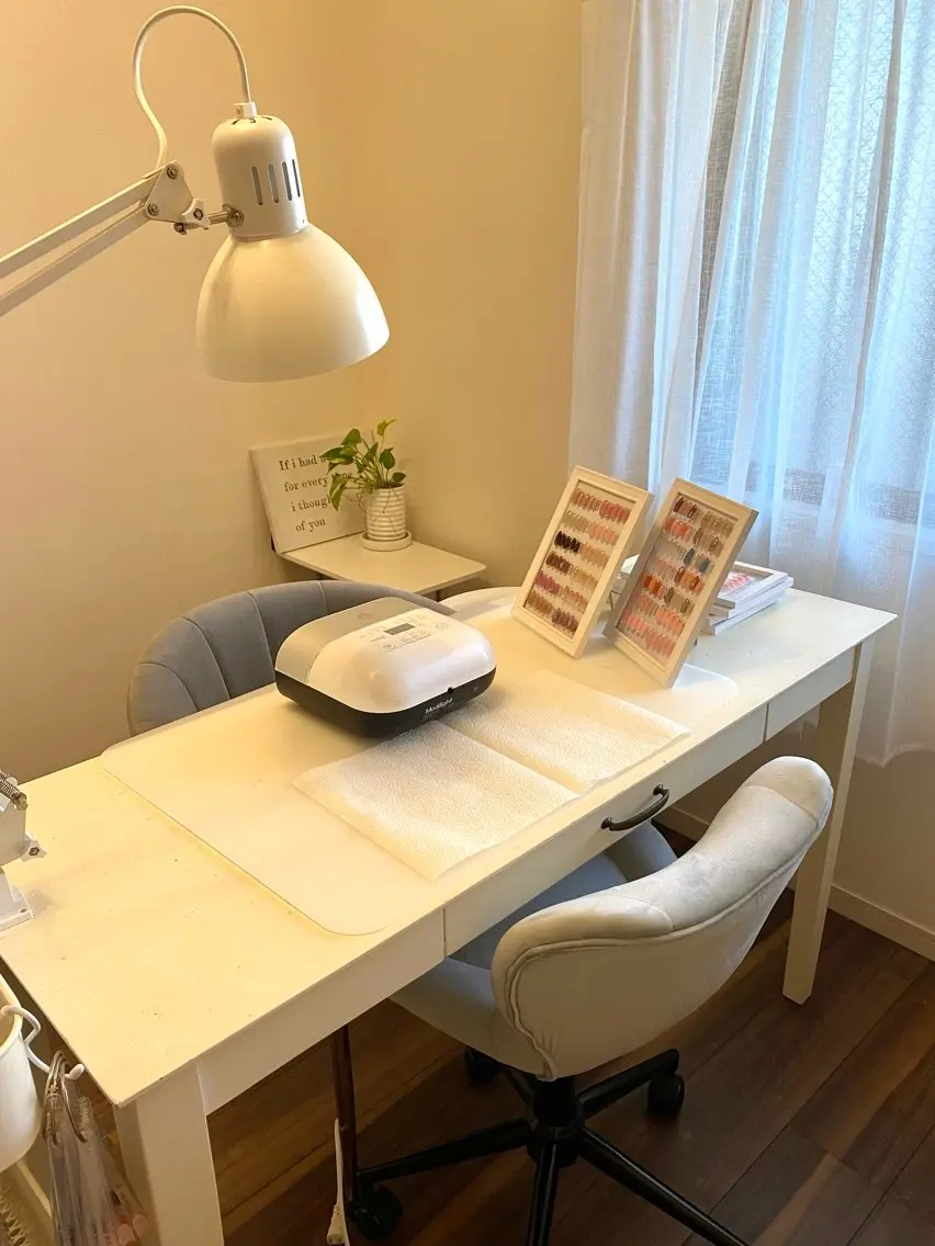 Lilikoi nailの内観・外観1