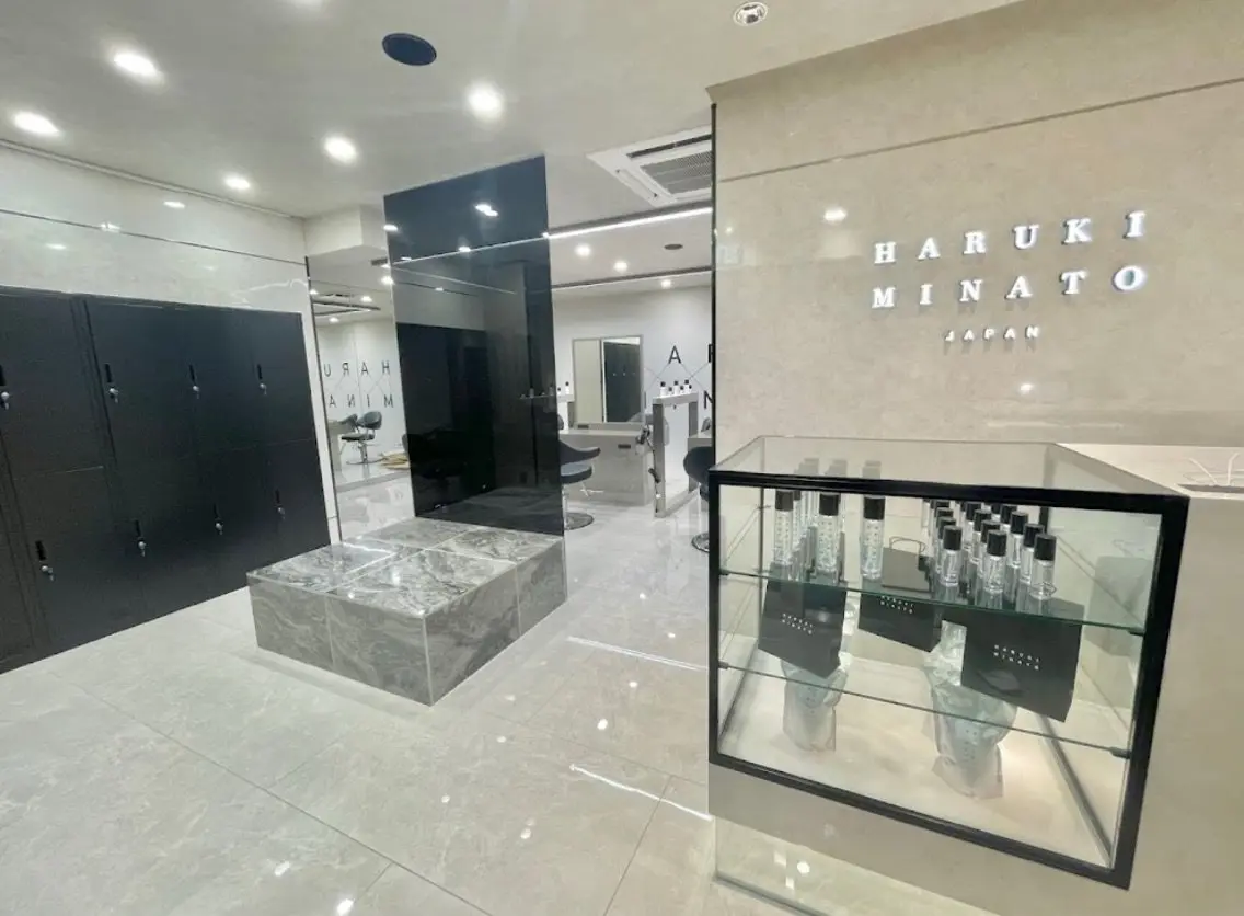 HARUKI MINATO Japan 大宮店の内観・外観3