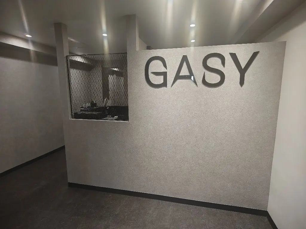 メンズネイル GASYの内観・外観3