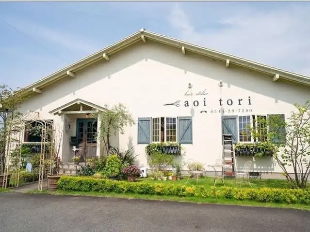 hair atelier aoitoriの内観・外観1