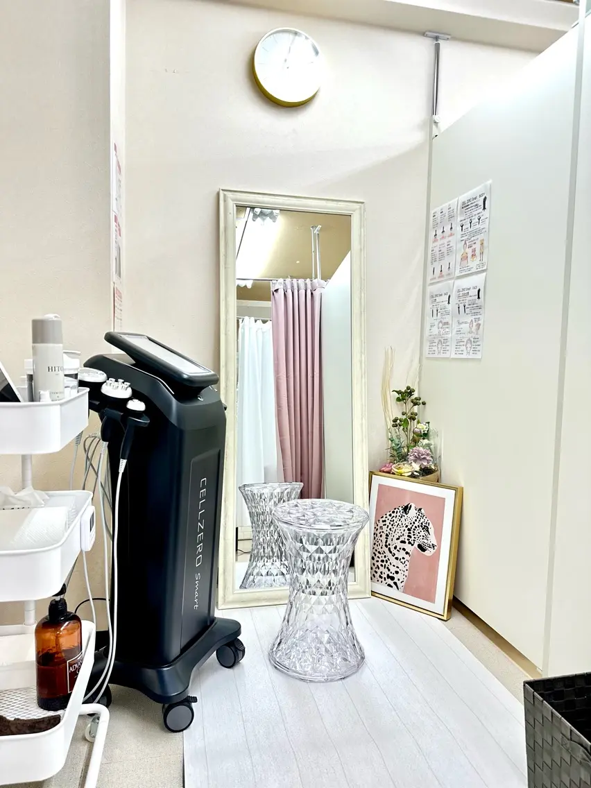 eclat BEAUTY NAIL SALON 楠葉店の内観・外観1