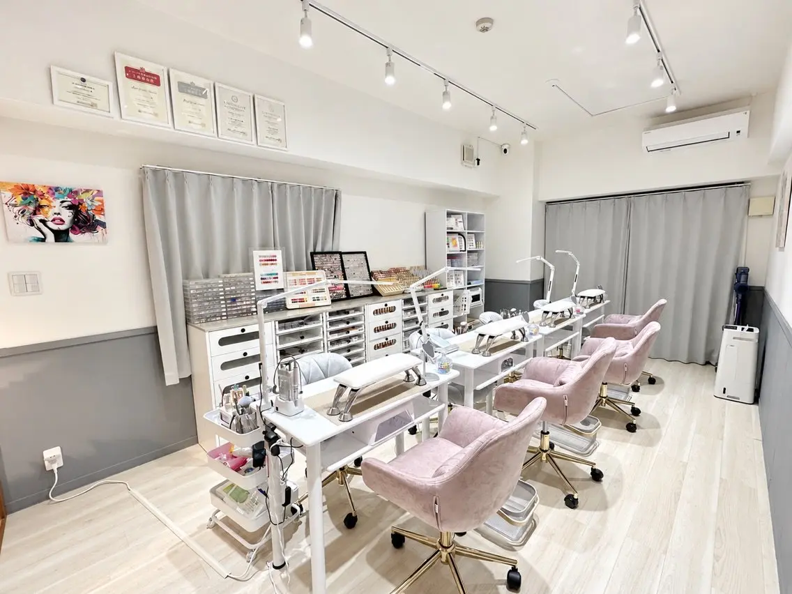 MIKA NAIL 名古屋栄店【ミカネイルサロン】の内観・外観1