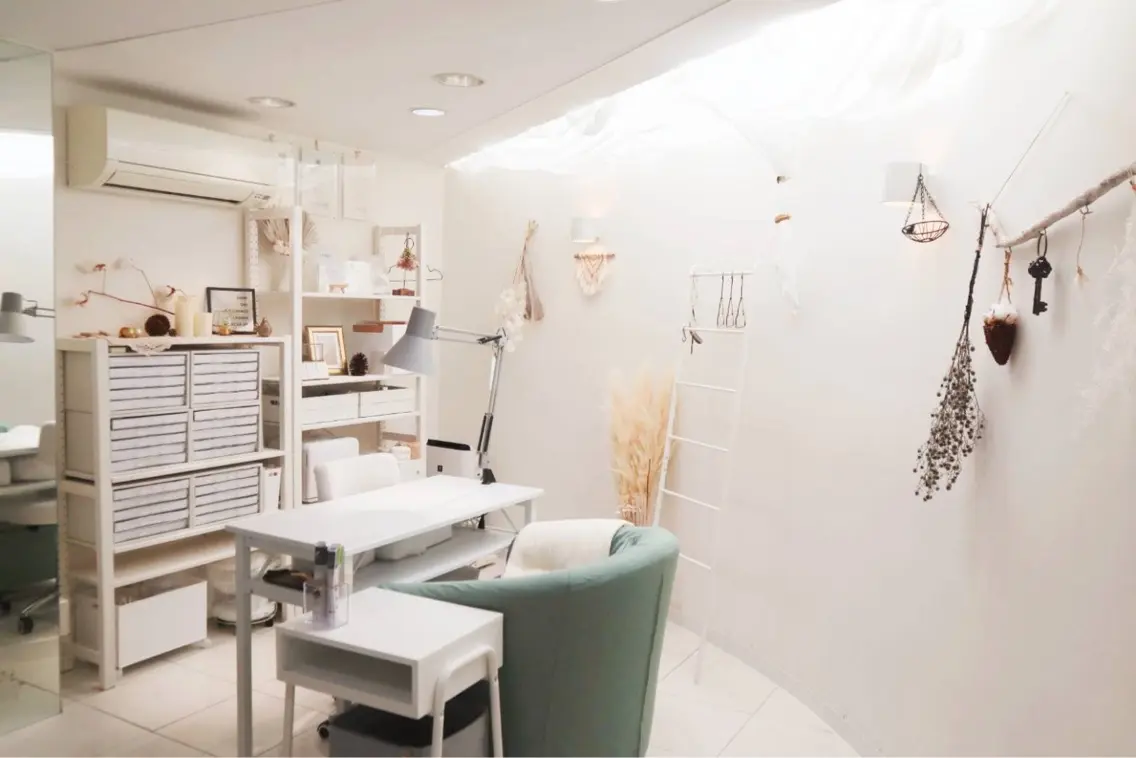 Nail care salon Maylilyの内観・外観2