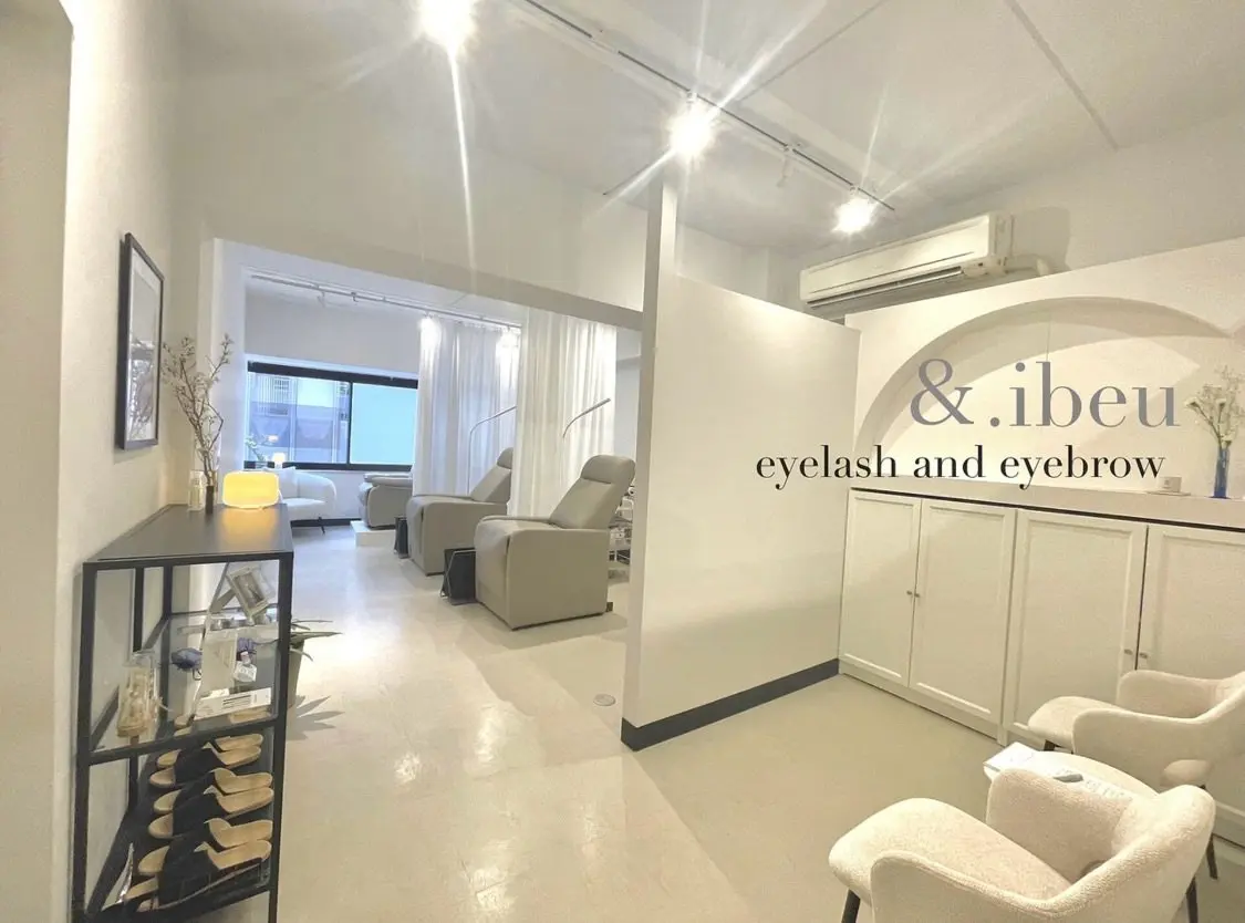 &.ibeu eyelash&eyebrow 【アンド アイビュー】の内観・外観1