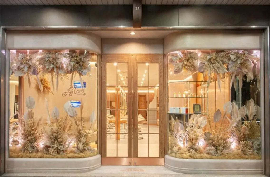 Cloe 梅田店の内観・外観1