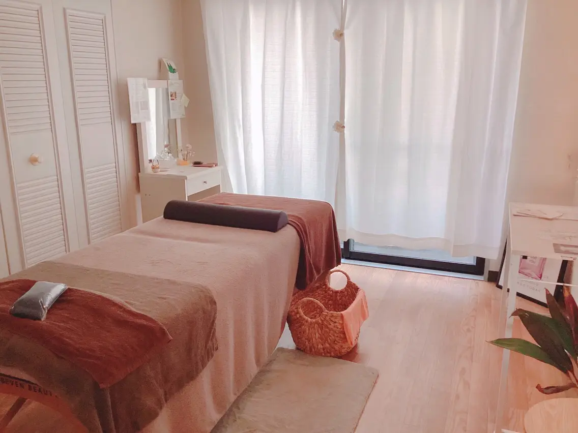 ネイル&エステ　　　　　beautytreeの内観・外観1