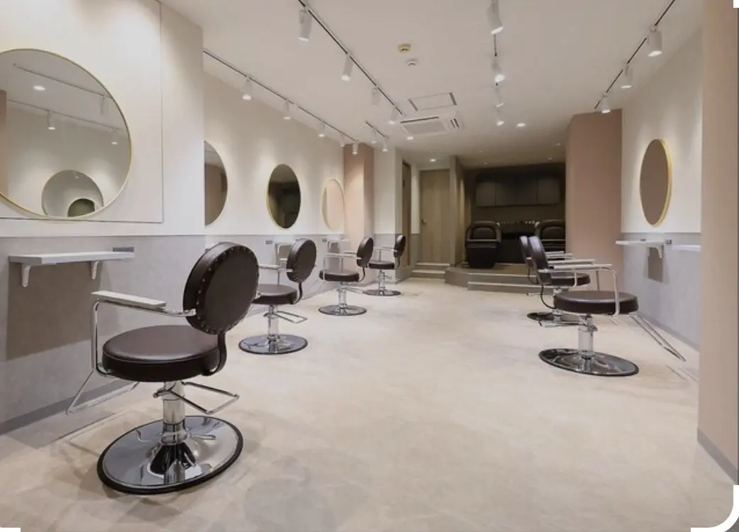 eN° by youres hair 銀座店の内観・外観1