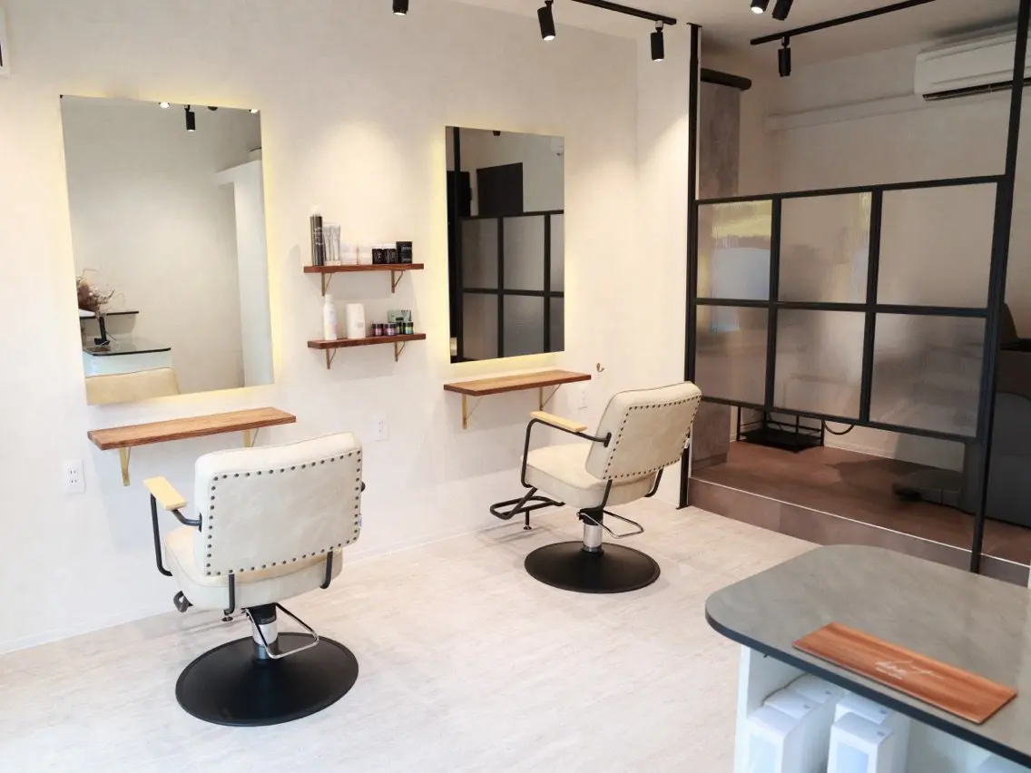 hair salon knotの内観・外観1