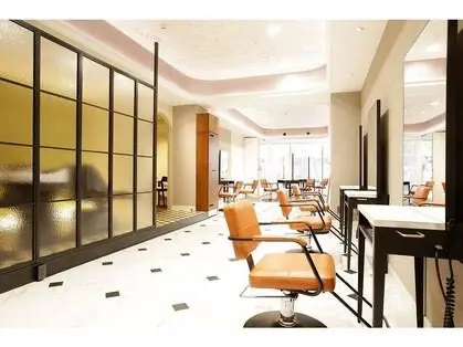 Michio Nozawa Hair Salon Ginzaの内観・外観2