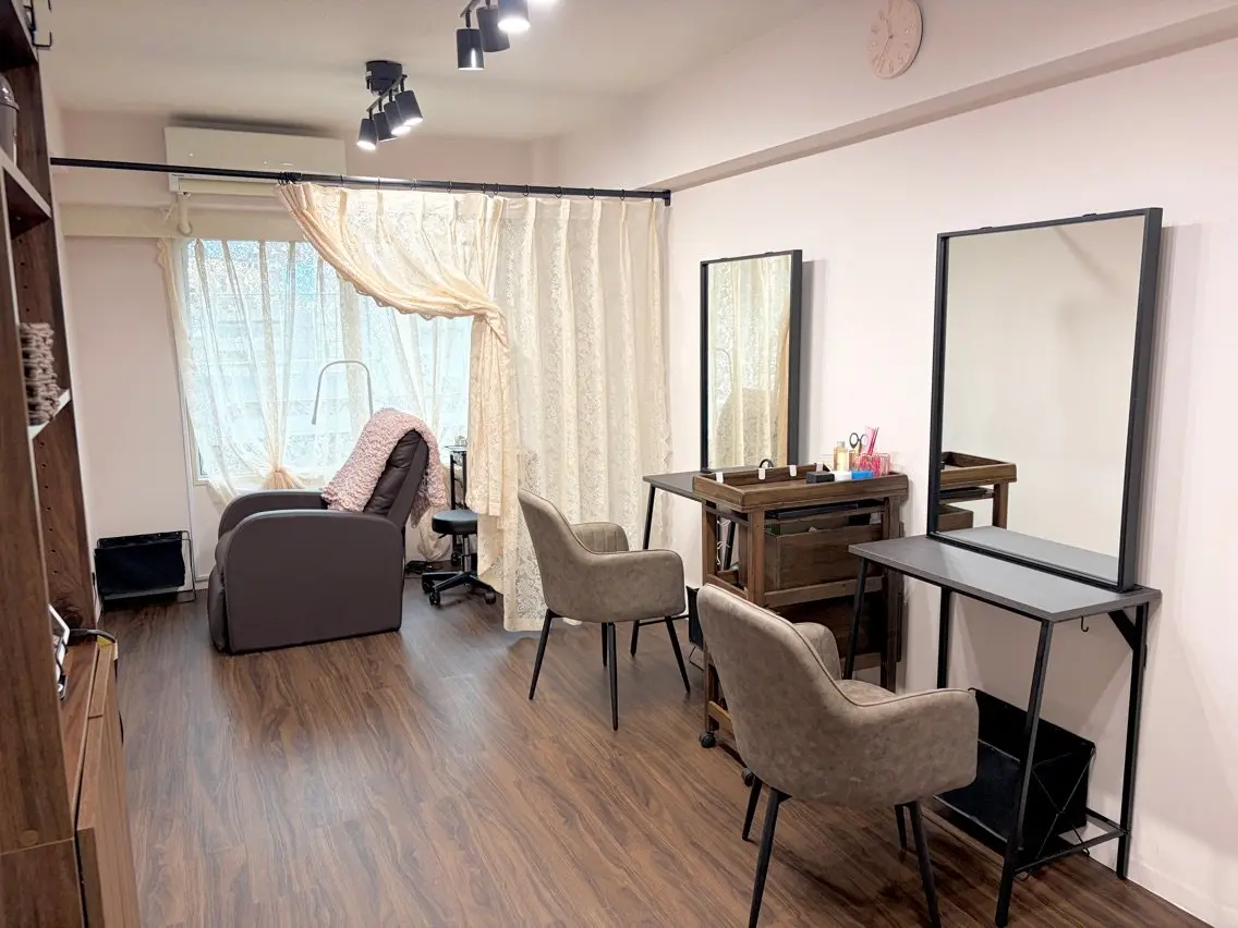 ヘアセットCHACO 新宿の内観・外観2