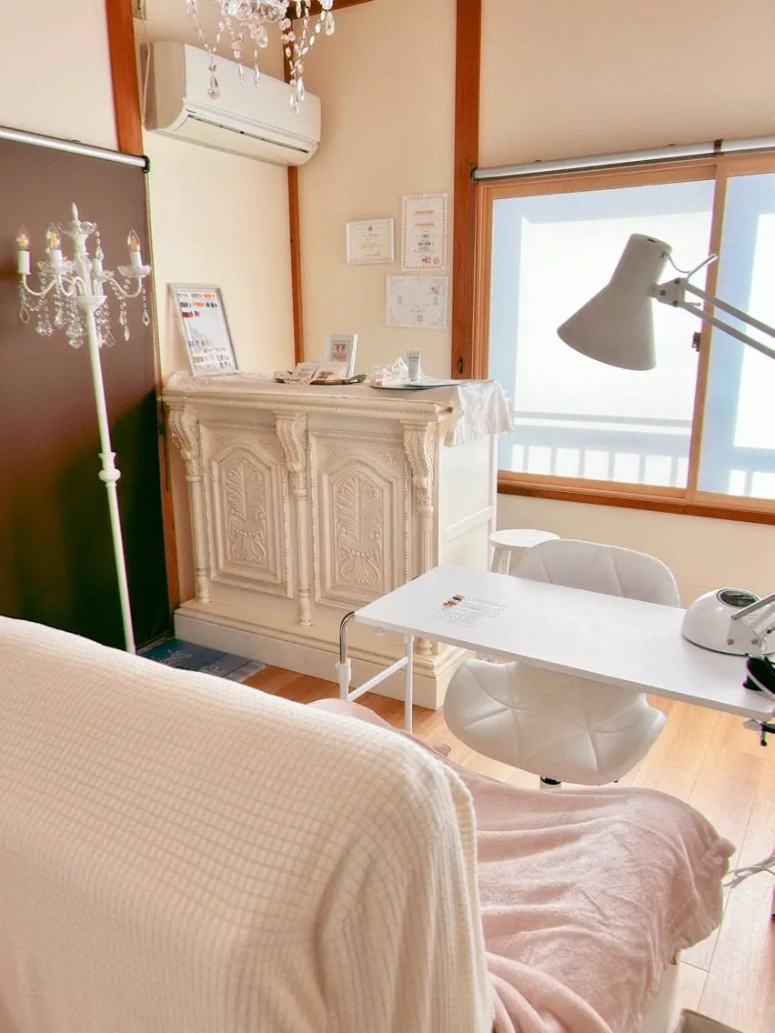 Lapi Nailの内観・外観1